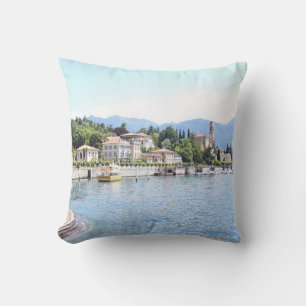 COUSSIN BATEAU JAUNE ACCÈS PRÈS DU BÂTIMENT