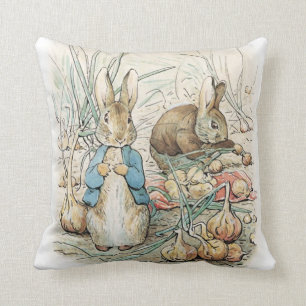 Coussin Beatrix Potter Peter Rabbit et Benjamin Bunny