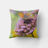 Coussin Beau papillon sur des fleurs (Verso)