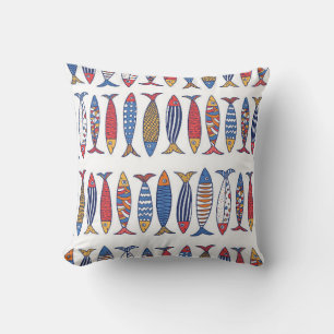 Coussin Beau poisson. Enfants arrière - plans. Motif sans