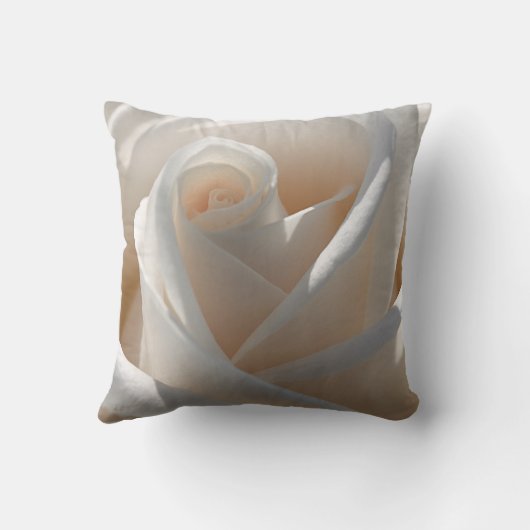 Coussin Beau Poly à fleurs de rose blanche (Verso)