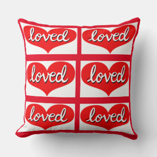 Coussin BEAUCOUP AIMÉ - Coeurs d'amour rouges-