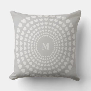 Coussin Beaux Cercles de Coeur en Argent sur Gris Clair