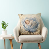 Coussin Bébé endormi dans une fleur bleue (Chaise)