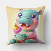 Coussin Bébé Hippopotame Mignon Avec Biberon Nursery 🦛 (Verso)