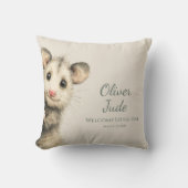 Coussin Bébé Opossum des Bois • Nurserie Neutre (Recto)