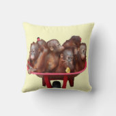 Coussin Bébés rouges d'orang-outan de brouette (Verso)