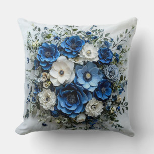 Coussin Belle composition florale bleue et blanche