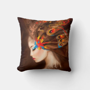 Coussin Belle femme papillon. Abstrait