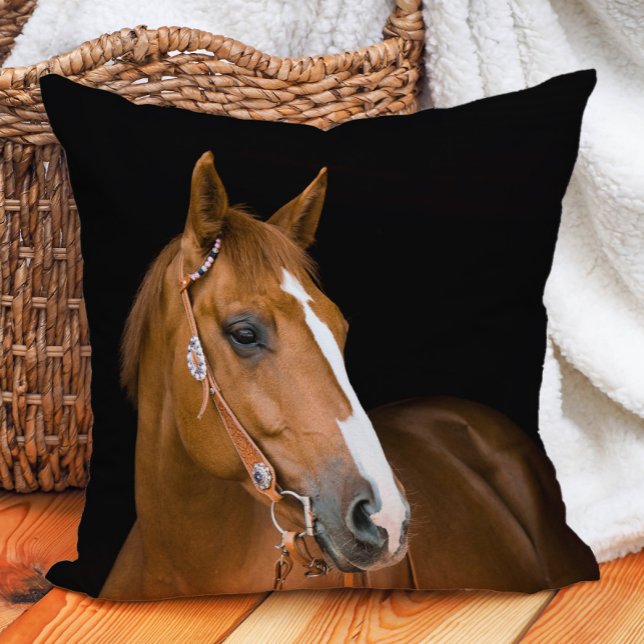 Coussin Belle photo de Quarter Horse brun blanc (Decorator pillow with the photo of a beautiful quarter-horse)