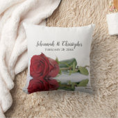 Coussin Belle Rose rouge Mariage Memento (Couverture)