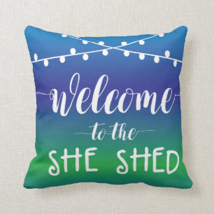 Coussin Bienvenue dans le Shed Elle avec des lampes à cord