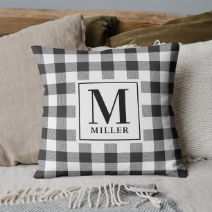 Coussin Black Buffalo Check Plaid Nom de famille Monogramm