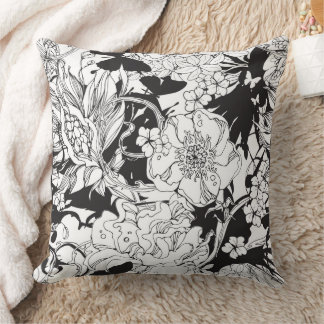 COUSSIN BLACK DAHLIA PILLOW