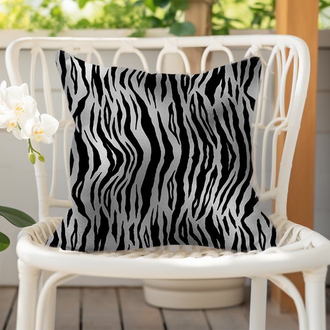 Coussin Black Zebra Stripes Animal Print Silver Luxury (Créateur téléchargé)