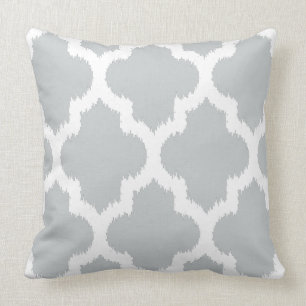 Coussin Blanc et gris moderne Quatrefoil Ikat Motif