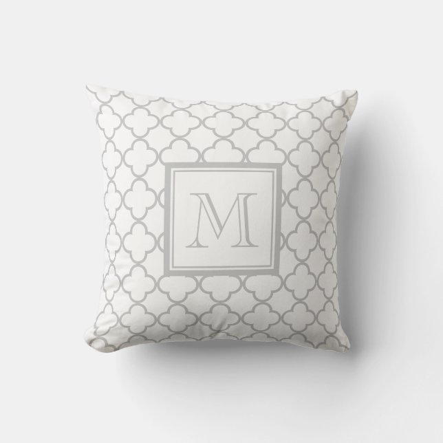 Coussin Blanc gris Quatrefoil | votre monogramme (Recto)
