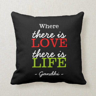 Coussin Blanc inspiré de noir de citation de Gandhi