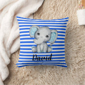 Coussin Bleu bande avec éléphant (Couverture)