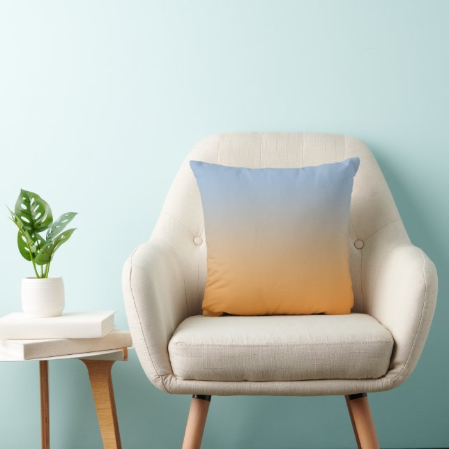 Coussin Bleu clair minimal à Ombré orange (Chaise)