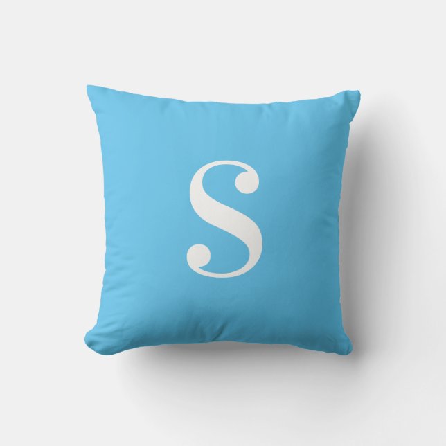 Coussin Bleu clair minimal avec grand monogramme blanc (Recto)