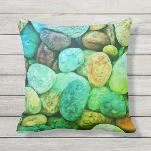 Coussin Bleu coloré et pierres vertes Galets