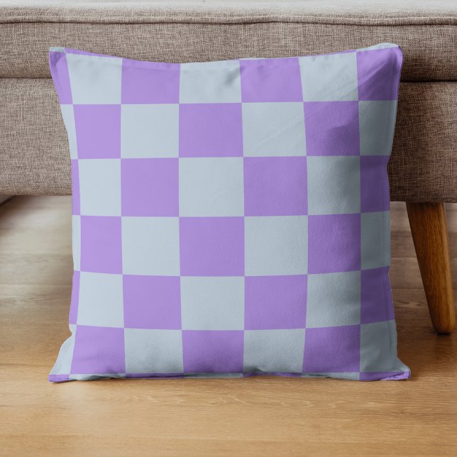 Coussin Bleu doux et À damiers lavande (Créateur téléchargé)