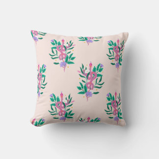 Coussin Blooms de serpent enchantés