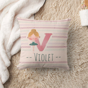 Coussin Blush Rose Ballerina Monogram V – Art Personnalisé