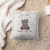 Coussin Boho Gray Wood Bear Cub Baby Boy Biry Stats (Couverture)