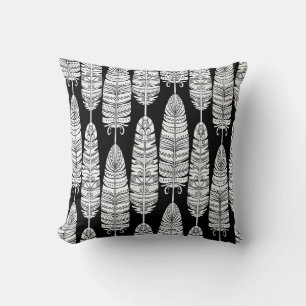 Coussin Boho plumes : motif noir et blanc