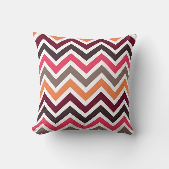 Coussin “Bold Multi-Color Chevron Pattern** Throw Pillow (Recto)