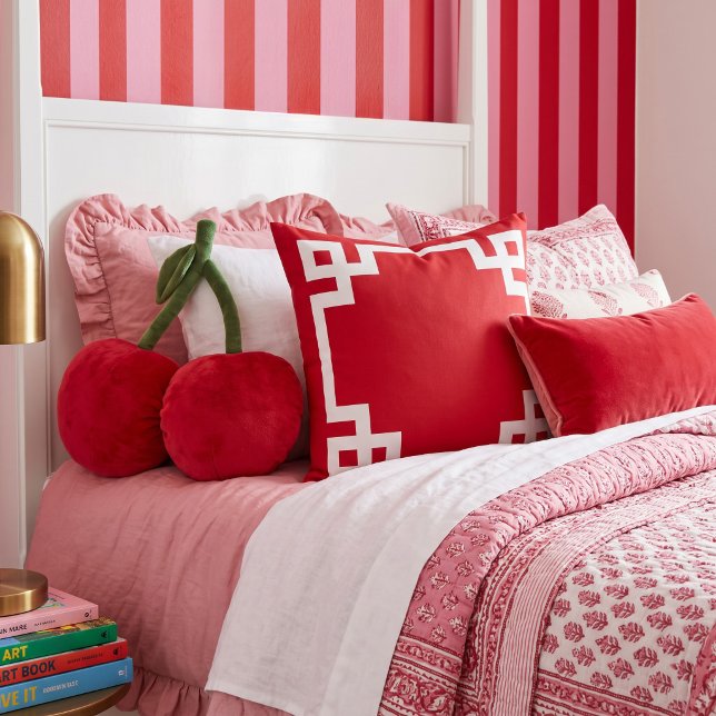 Coussin Bordure de clé grecque rouge et blanche (Créateur téléchargé)