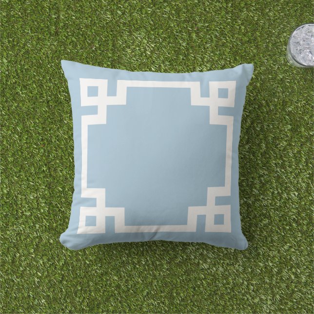 Coussin Bordure grecque clé bleue ciel et blanc (Herbe)
