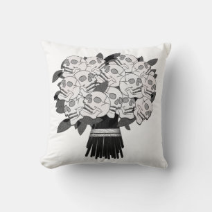 Coussin Bouquet de Roses Crânes Noir & Blanc