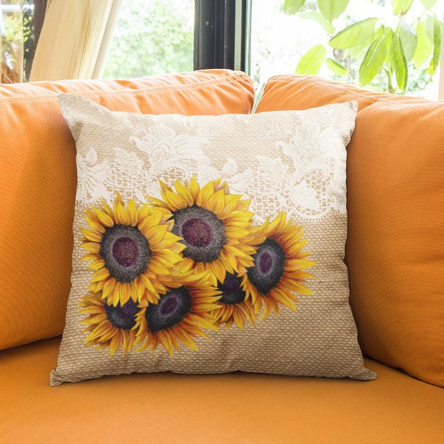 Coussin Bouquet de tournesols Burlap et dentelle Pays rust (Créateur téléchargé)