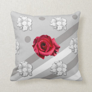 Coussin Bouquet Rose Rouge Et Blanc