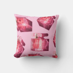 Coussin Bouteilles de parfum, arrière - plan rose, plat