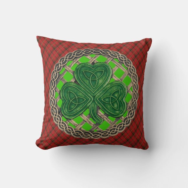 Coussin Boutons Celtiques Shamrocks Vertes Sur Plaid Rouge (Recto)
