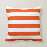 Coussin Bright Orange and White Stripes<br><div class="desc">Un oreiller jeté conçu avec un motif rayé orange vif et blanc. Customisez la couleur orange,  la taille du motif entre autres options.</div>
