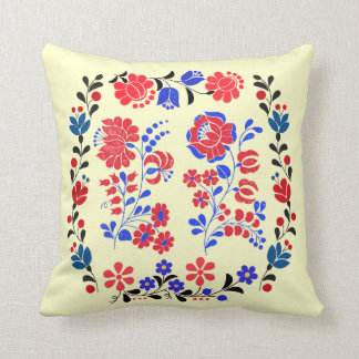 Coussin Broderie hongroise de fleur d'OPUS