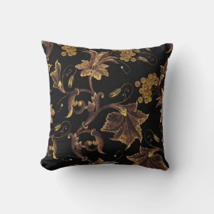 Coussin Broderie renaissance dorée patte transparente fleu