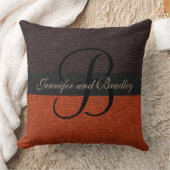 Coussin Brown et brique rouge Élégant Mariage Monogramme (Couverture)