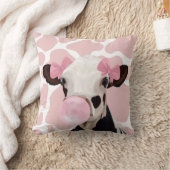 Coussin Bubblegum rose fille soufflant vache (Couverture)