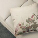Coussin Burgundy & Crème Botanique Imprimer | Cerises<br><div class="desc">L'oreiller à jetons bourguignon et crème présente une étonnante impression botanique dans une palette de couleur ivoire crémeuse aux accents bordeaux, or et vert. Une étonnante impression botanique composée de couches de cerises brillantes et audacieuses comme point focal sur un décor floral moderne simple avec des éléments de conception dorée...</div>