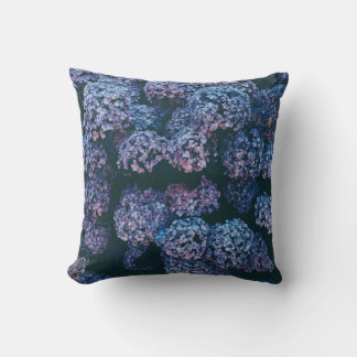 COUSSIN BUSH SUR LE CÔTÉ