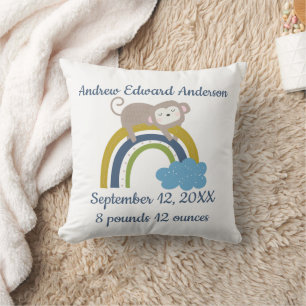 Coussin Cadeau de naissance de bébé animal endormi arc-en-