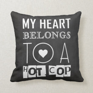 COUSSIN CADEAU DE POLICE COOL "HOT COP" TYPOGRAPHIE DE CAD