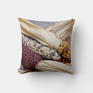 Coussin Californie. Récolte automnale Maïs indien coloré