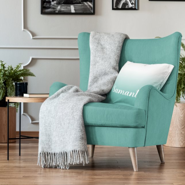 Coussin Calligraphie moderne dégradé sarcelle clair et bla (Light Teal and White Gradient Modern Calligraphy Throw Pillow)